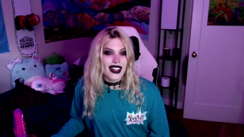 lilkittyjadee  04-10-2022